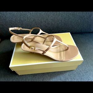 Michael Kors Tasha T Strap (dark camel)